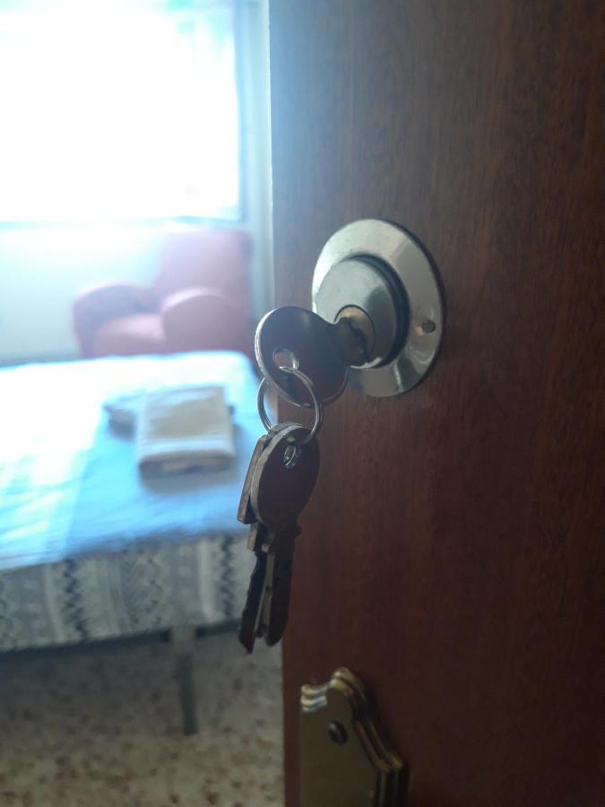 Central Accommodation Alicante Eksteriør bilde